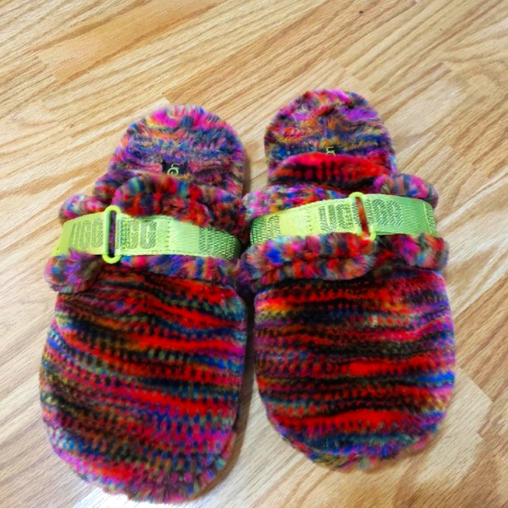 UGG slippers size 10 NWOT